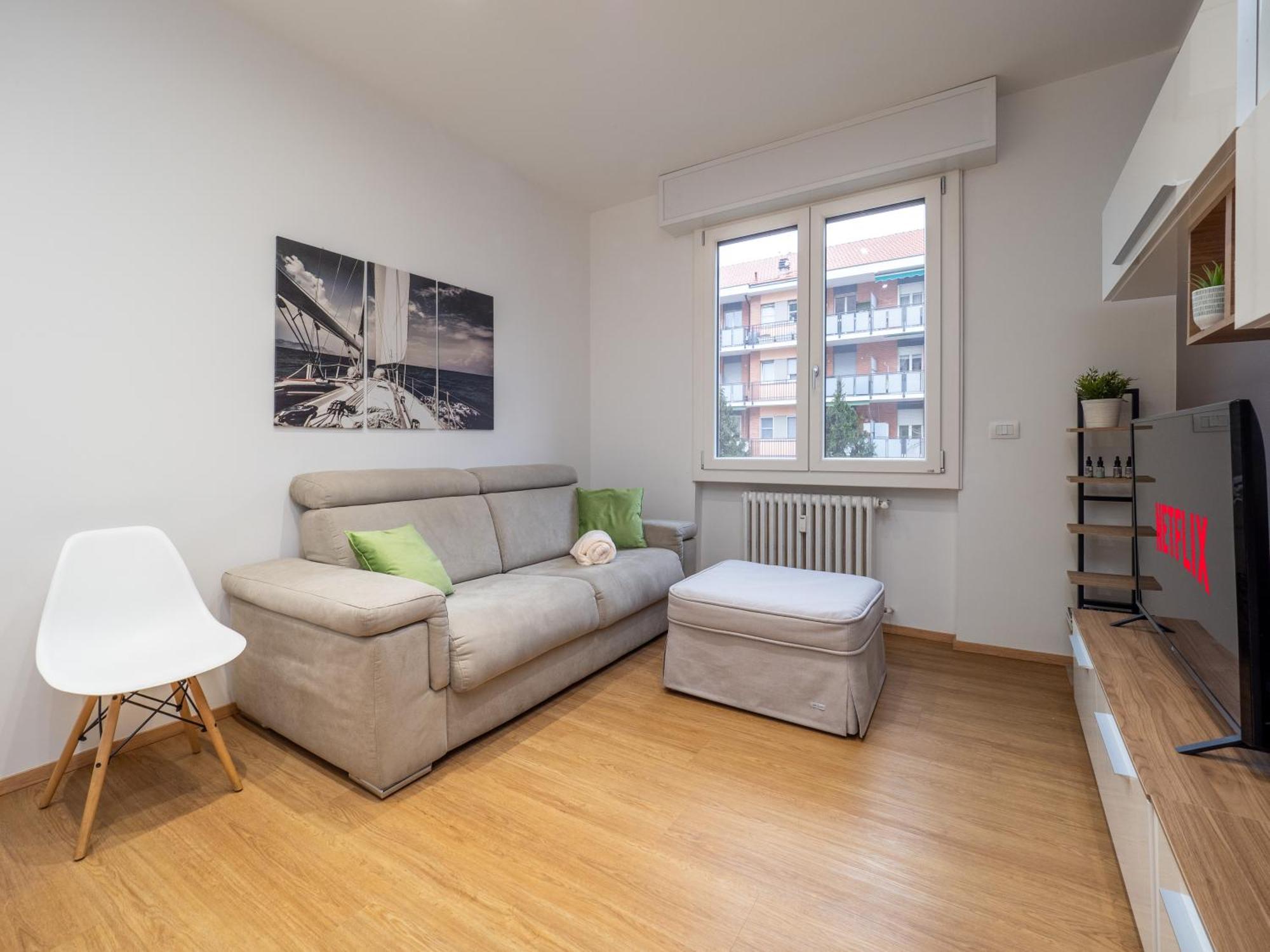 Milano 5 Guests - Modern Apt With Balcony ภายนอก รูปภาพ